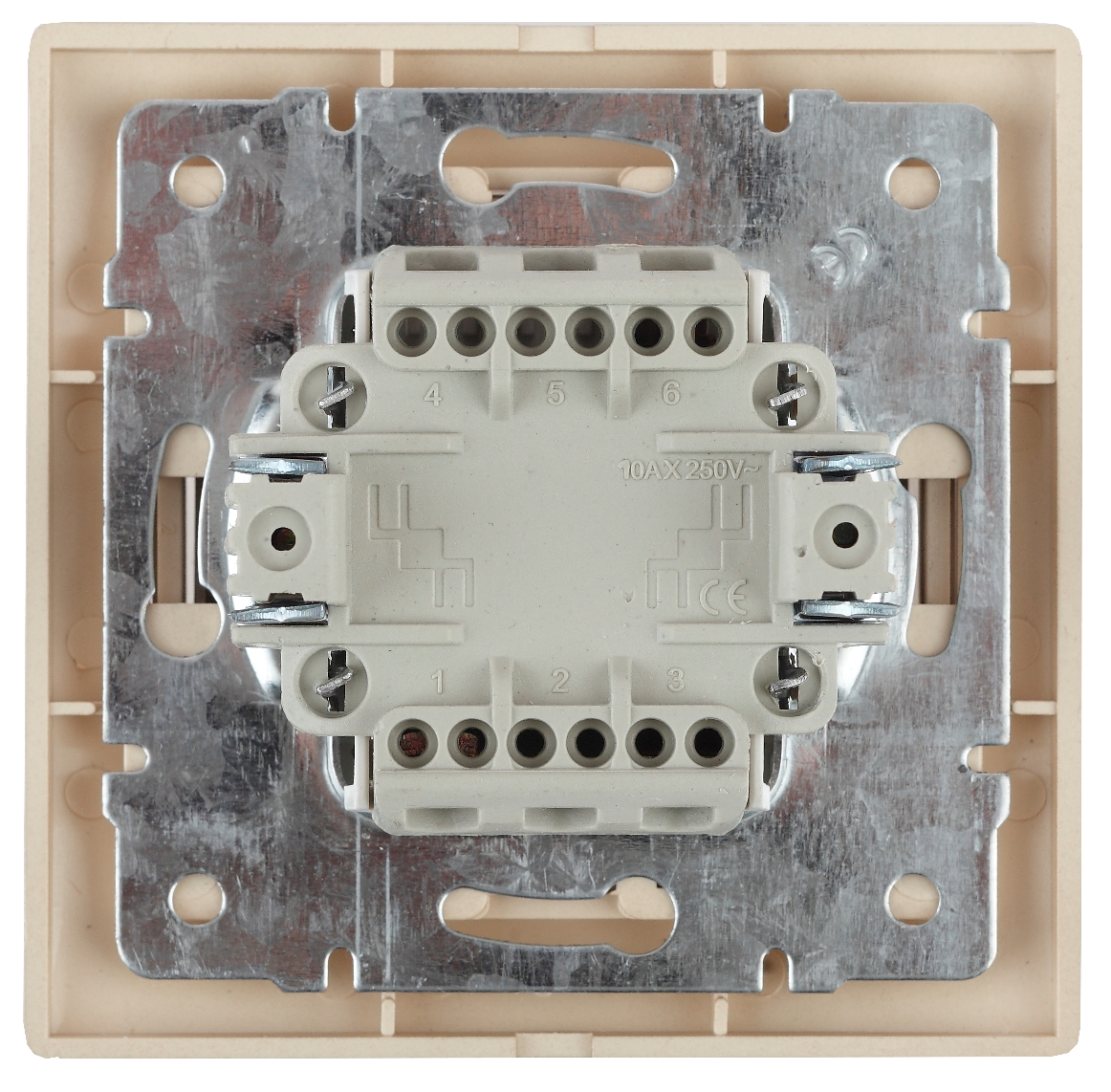 1-104-02 Intro Выключатель двойной, 10А-250В, IP20, СУ, Plano, сл.кость (10/200/2400)