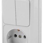 2-706-01 Intro Блок розетка+выкл. двойной верт. 10(16)А-250В, IP20, ОУ, Quadro, белый (6/120/1440)