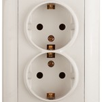 4-205-02 Intro Розетка 2X2P+E Schuko, 16А-250В, СУ, Solo, сл.кость (10/100/1000)