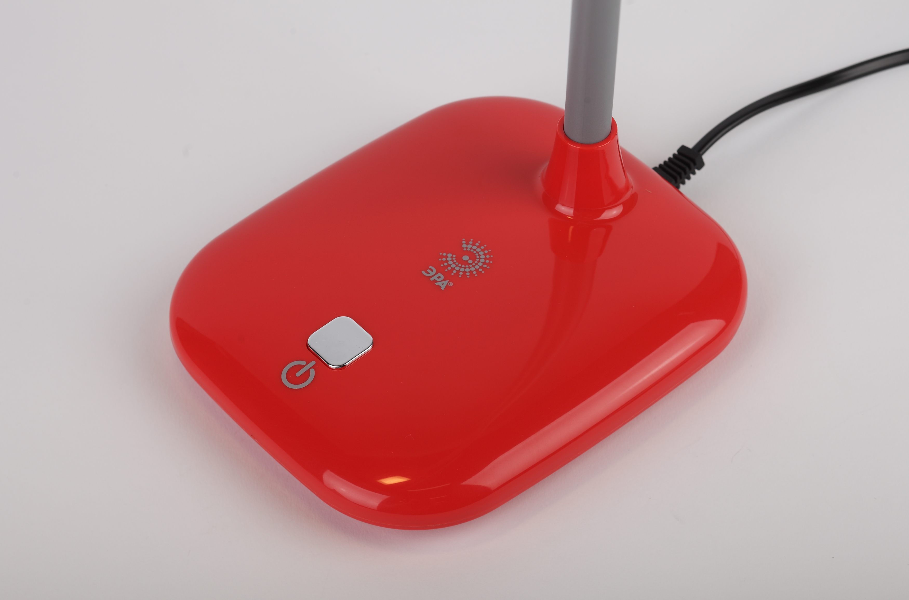 ЭРА наст.светильник NLED-450-5W-R красный (12/72)