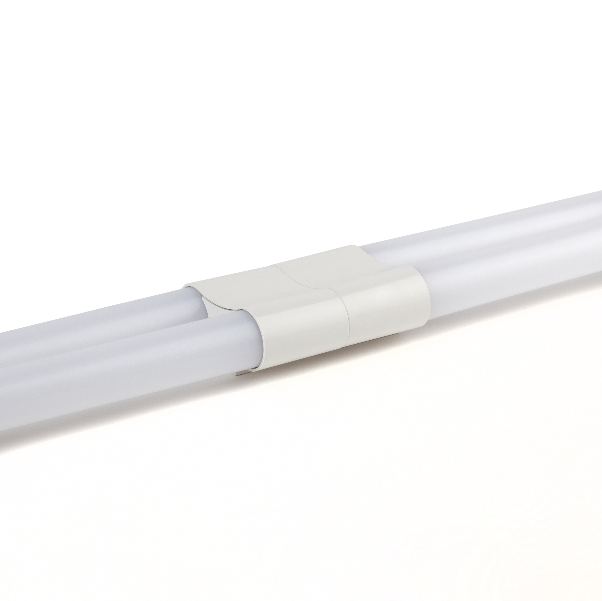 LLED-03-2х9W-4000-W ЭРА Линейный светодиодный светильник  2x9Вт 4000К L2*600мм разъем С7 (30/420)