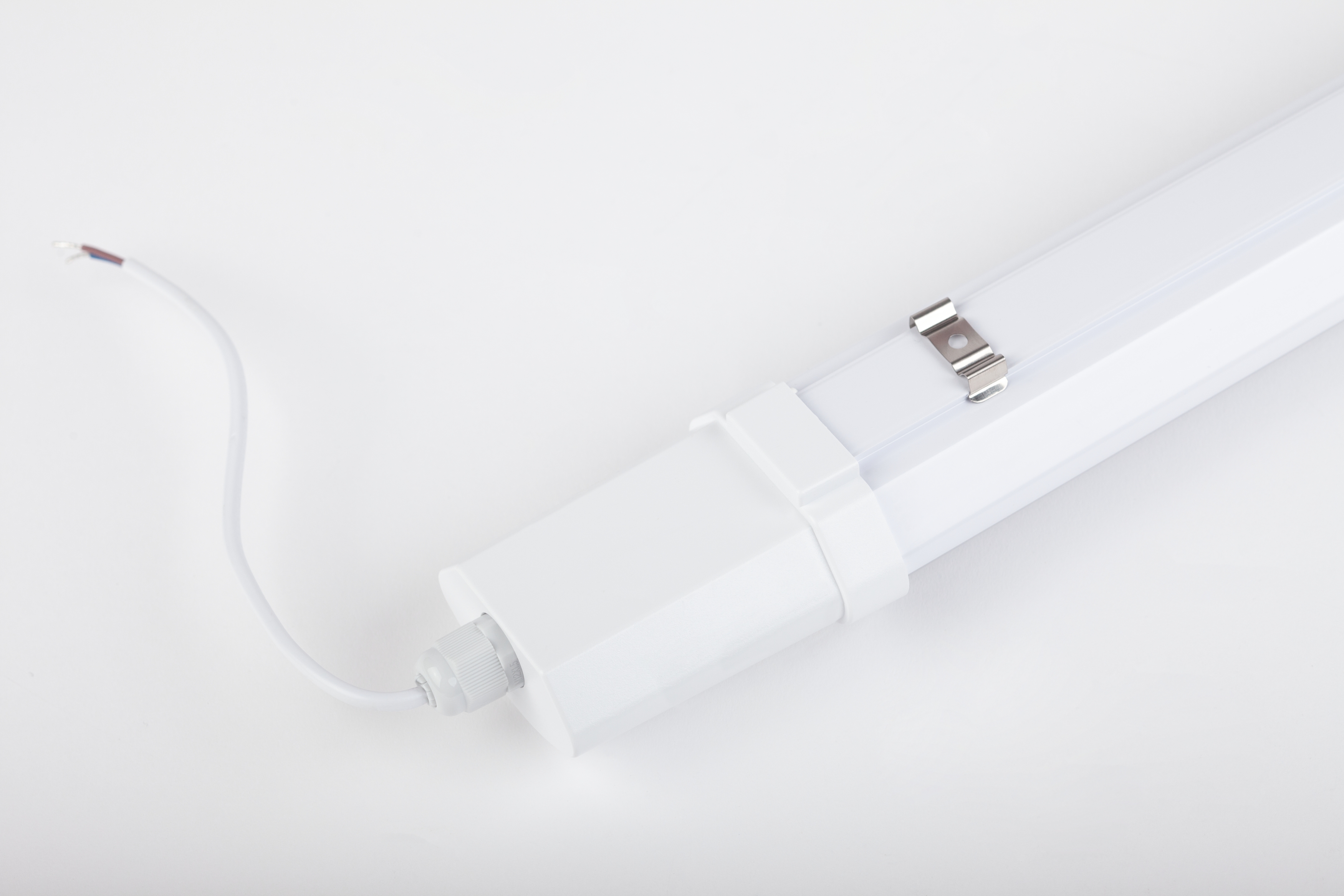 SPP-3-20-6K-M ЭРА Светильник светодиодный линейный IP65 20Вт 1600Лм 6500К 620х64мм мат (20/400)