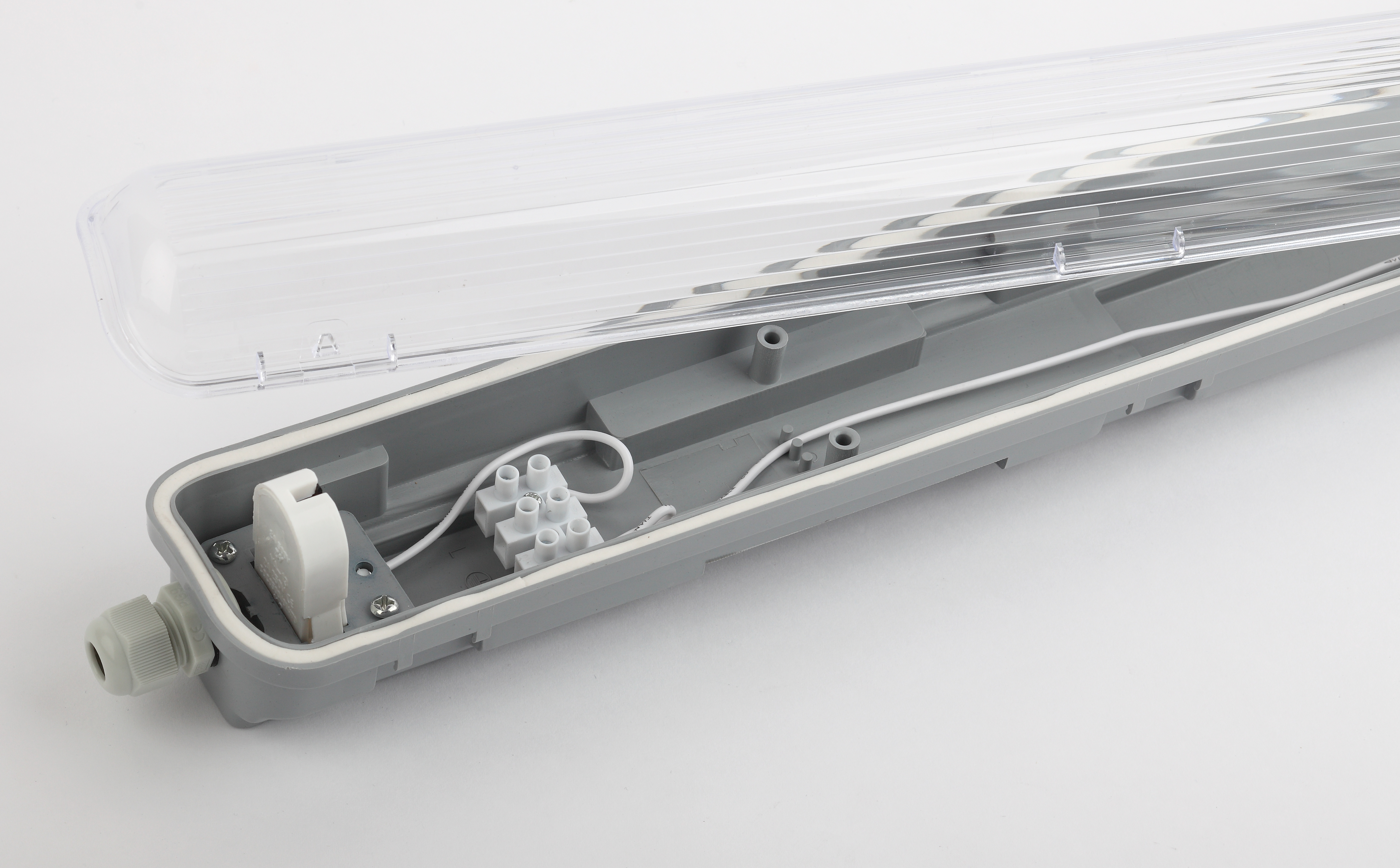 SPP-101-0-001-060 ЭРА Светильник IP65 под светодиодную лампу T8 G13 LED 600мм (12/360)